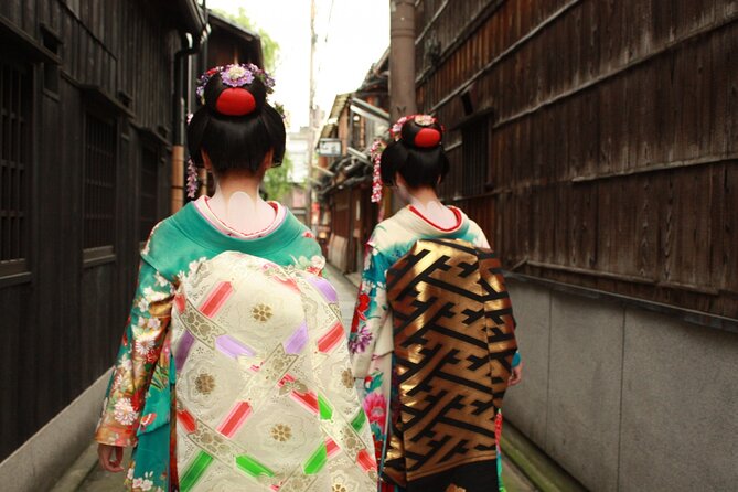 Gion Walking Tour vs Self-Guided Higashiyama Route and Booking