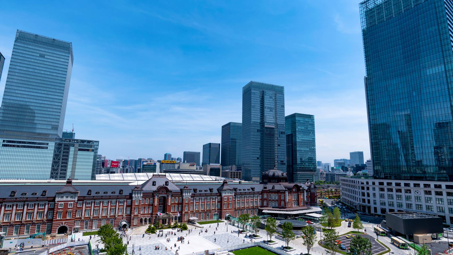 Should You Stay Near Tokyo Station or Ginza? Choose the Right Side