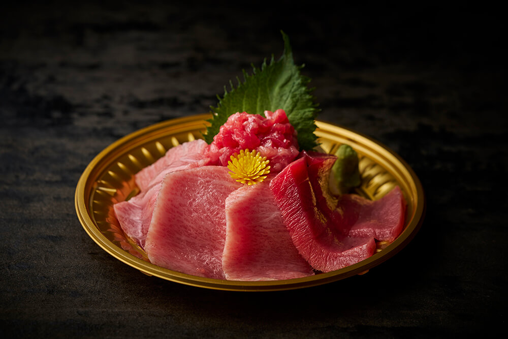 Kama-toro, o-toro and chu-toro in the official Kurogin Tsukiji bowl image