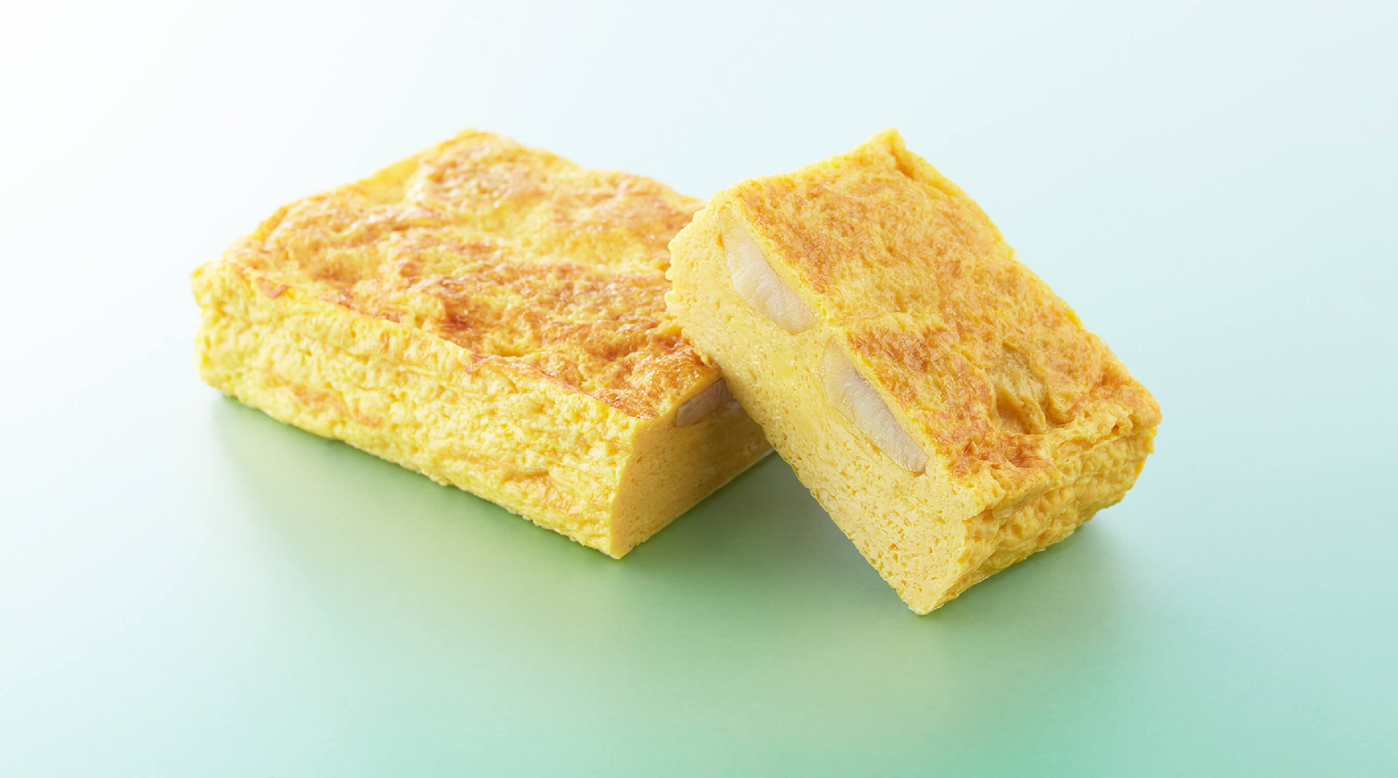 Official Tsukiji Shouro tamagoyaki cut into thick pieces