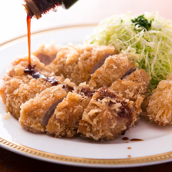 Golden tonkatsu served at Tonpachitei near Okachimachi